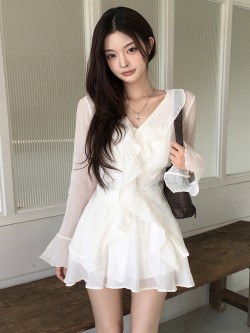 9557